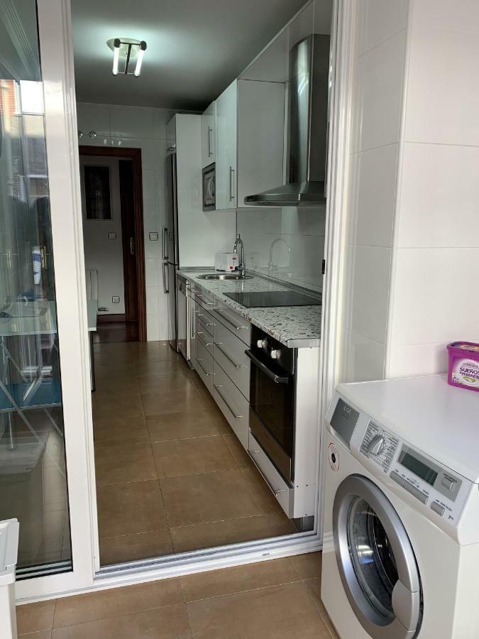 Apartamento En Bilbao Con Parking Gratis エクステリア 写真